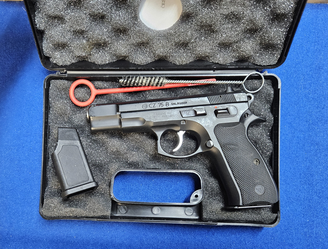 CZ75B 9 mm